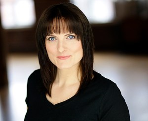 Stephanie Bitten is best known for her work as "Laughing Female Customer Ordering A Bellini" in The Keg's 2011 Christmas TV advert